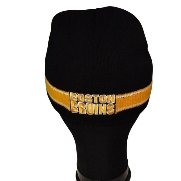 Boston Bruins Beanie by Top of the World Black and Gold Winter Must Have. - Picture 4 of 9
